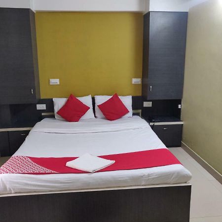 Hotel Jagat Siliguri Exteriör bild