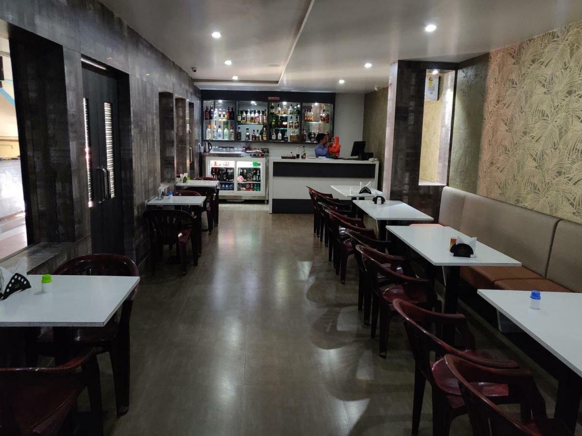 Hotel Jagat Siliguri Exteriör bild